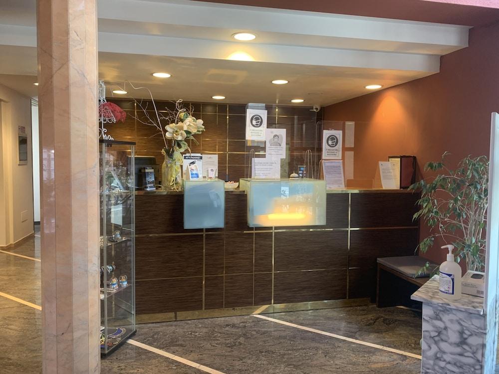 Hotel Maxim Bologna Esterno foto
